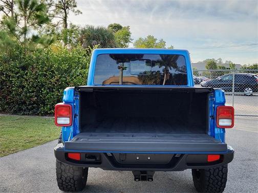2025 Jeep Gladiator Nighthawk
