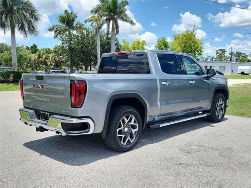 2025 GMC Sierra 1500 SLT