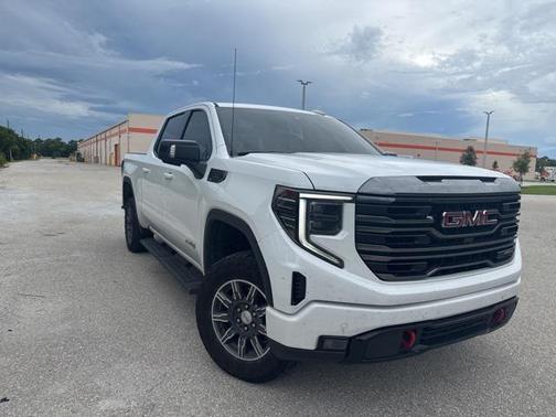 2024 GMC Sierra 1500 AT4