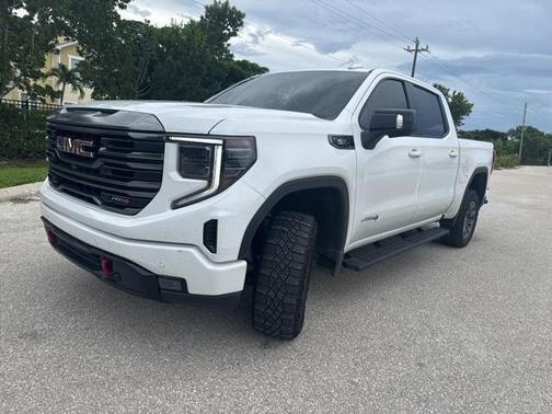 2024 GMC Sierra 1500 AT4