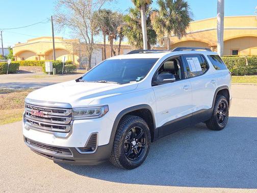 2023 GMC Acadia AWD AT4