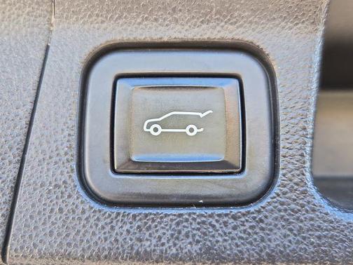 2023 GMC Acadia AWD AT4