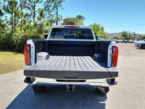 2025 GMC Sierra 2500 SLT