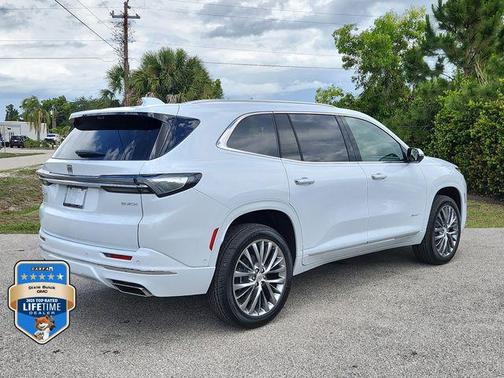 Iridescent White Tricoat 2026 Buick Enclave Avenir FWD