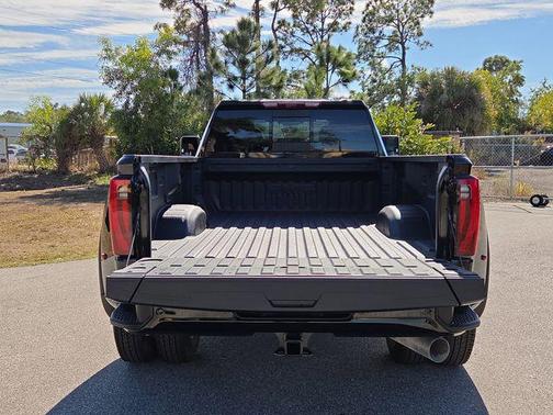 2026 GMC Sierra 3500 Denali