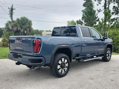 2025 GMC Sierra 2500 Denali