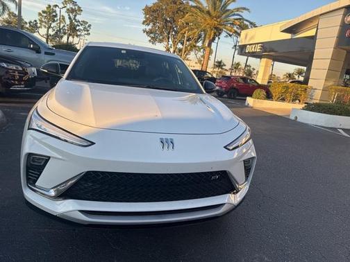 2024 Buick Envista Sport Touring FWD