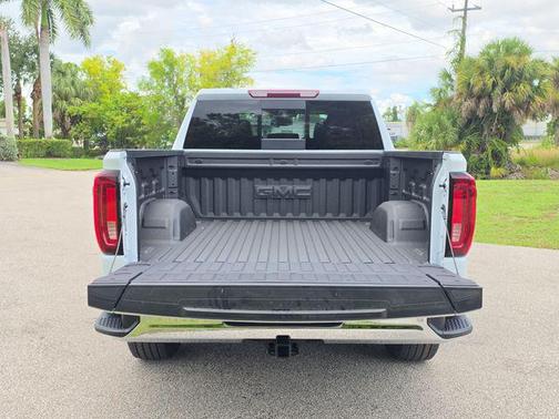 Glacier White 2026 GMC Sierra 1500 SLT