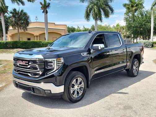 Onyx Black 2026 GMC Sierra 1500 SLT