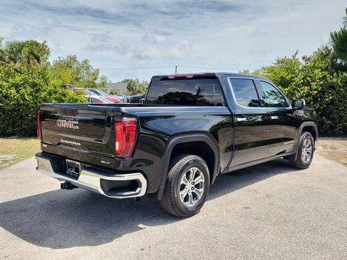 Onyx Black 2026 GMC Sierra 1500 SLT