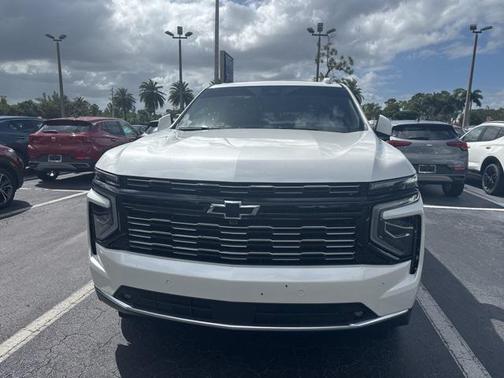2025 Chevrolet Tahoe 4WD High Country