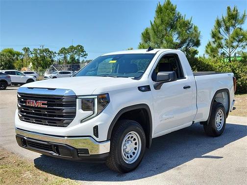 2025 GMC Sierra 1500 Pro