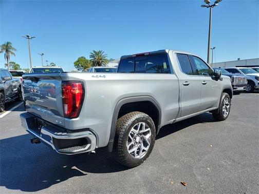 2025 GMC Sierra 1500 SLE