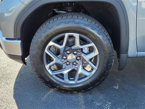 2025 GMC Sierra 1500 SLE