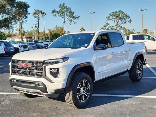 2025 GMC Canyon AT4
