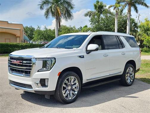 2023 GMC Yukon SLT