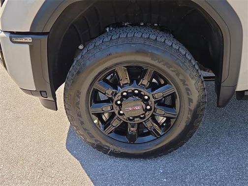 2026 GMC Sierra 2500 AT4