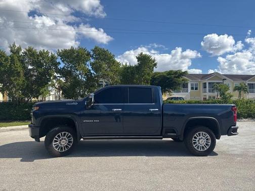 2022 Chevrolet Silverado 2500 High Country