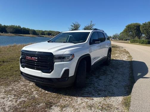2023 GMC Acadia FWD SLE