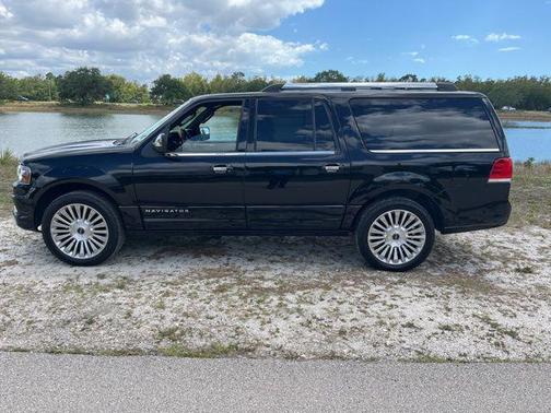 Black Velvet 2017 Lincoln Navigator Select