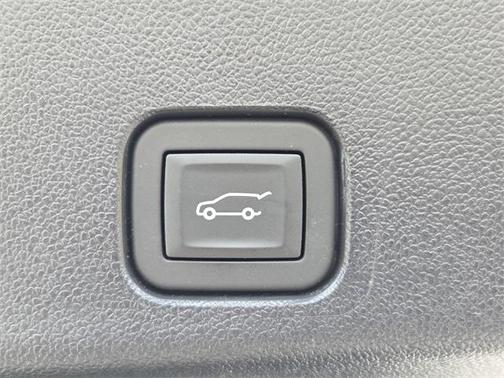 2025 GMC Acadia AWD AT4