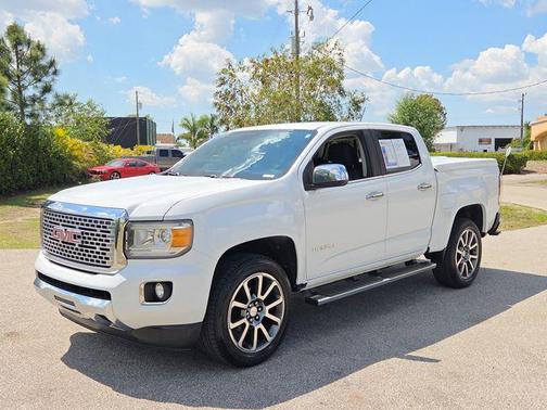 Summit White 2018 GMC Canyon Denali