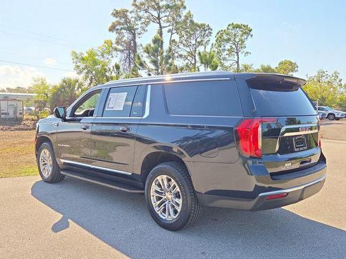 2023 GMC Yukon XL SLT