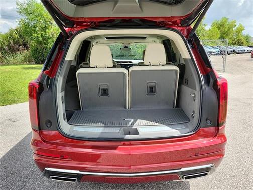 2024 Cadillac XT6 Premium Luxury FWD