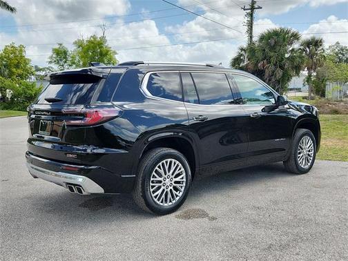 2025 GMC Acadia Denali