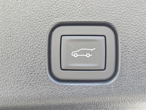 2026 GMC Acadia AT4 AWD