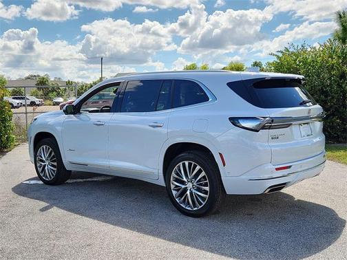 2026 Buick Enclave Avenir