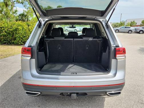 2022 Volkswagen Atlas 3.6L SE w/Technology