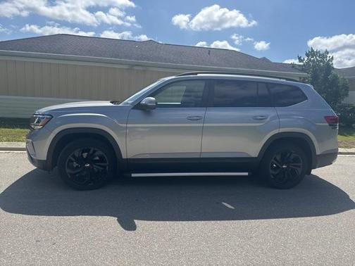 2022 Volkswagen Atlas 3.6L SE w/Technology