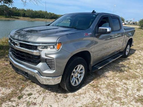 Sterling Gray Metallic 2024 Chevrolet Silverado 1500 LT