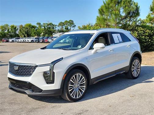 2024 Cadillac XT4 Premium Luxury