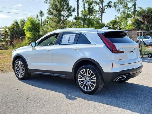 2024 Cadillac XT4 Premium Luxury