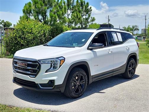2022 GMC Terrain AWD AT4