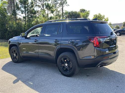 2020 GMC Acadia AWD AT4