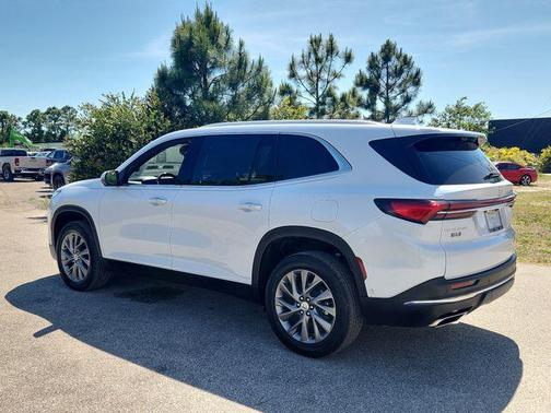 iridescent white tricoat 2026 Buick Enclave Preferred