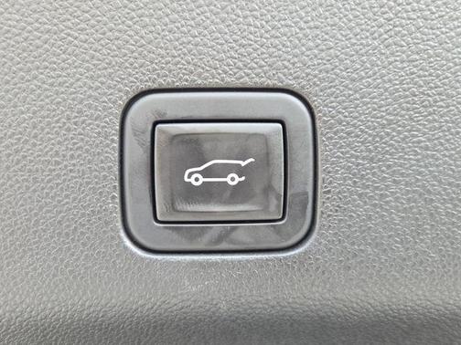 Sterling Gray Metallic 2023 Chevrolet Tahoe LT