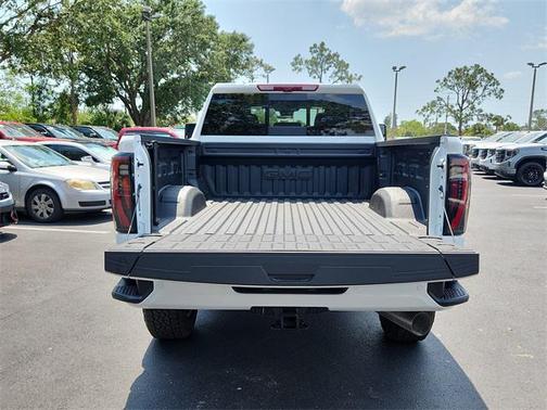 2025 GMC Sierra 2500 AT4