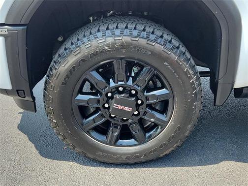 2025 GMC Sierra 2500 AT4