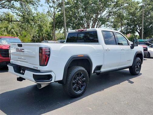 2025 GMC Sierra 2500 AT4