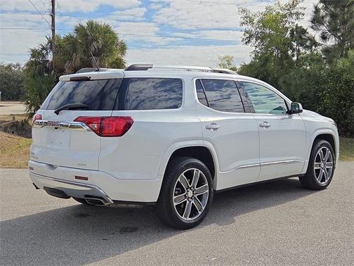 2017 GMC Acadia Denali