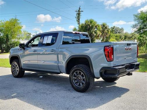2025 GMC Sierra 1500 AT4X