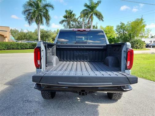 2025 GMC Sierra 1500 AT4X