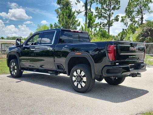2025 GMC Sierra 2500 Denali