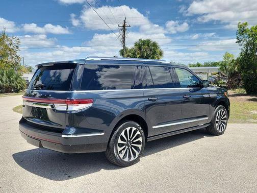 2022 Lincoln Navigator Reserve