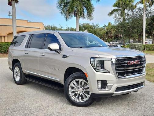 2023 GMC Yukon XL SLT