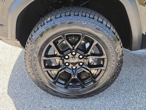 Onyx Black 2026 GMC Canyon Elevation